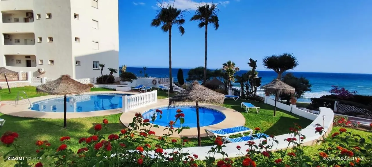 Espectacular Apartamento Primera Linea De Playa Sitio de Calahonda