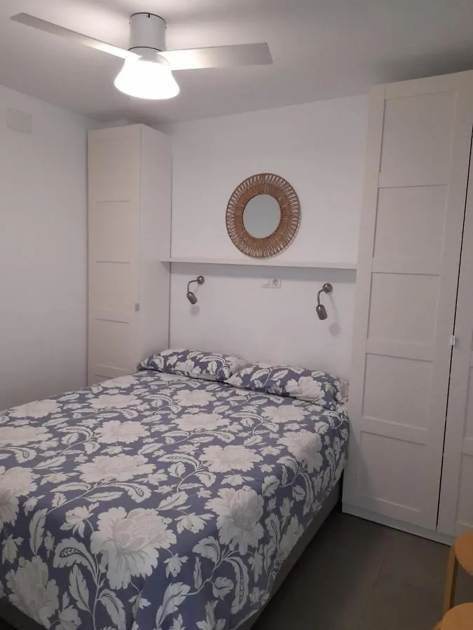 Espectacular Apartamento Primera Linea De Playa Sitio de Calahonda Apartment